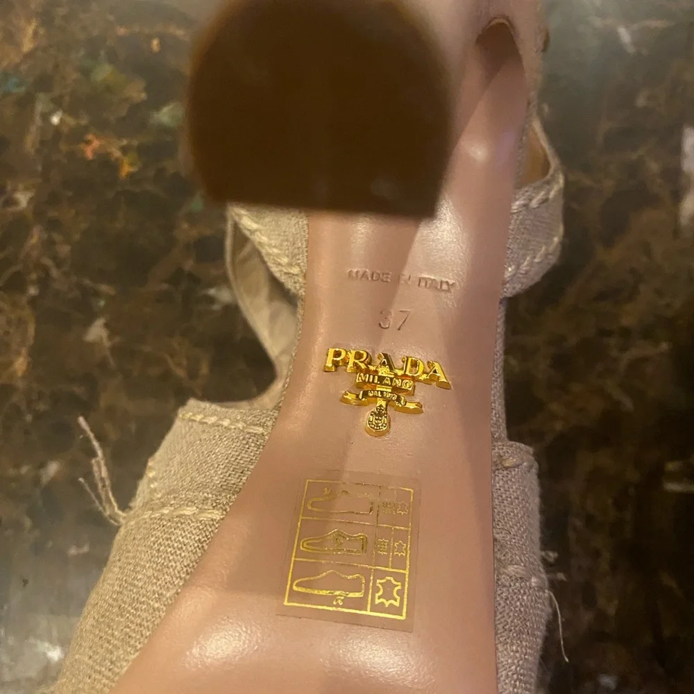 Prada Heels Size 37 - Picture 4 of 6